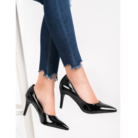 Small Swan Goupilles vernies noir 1