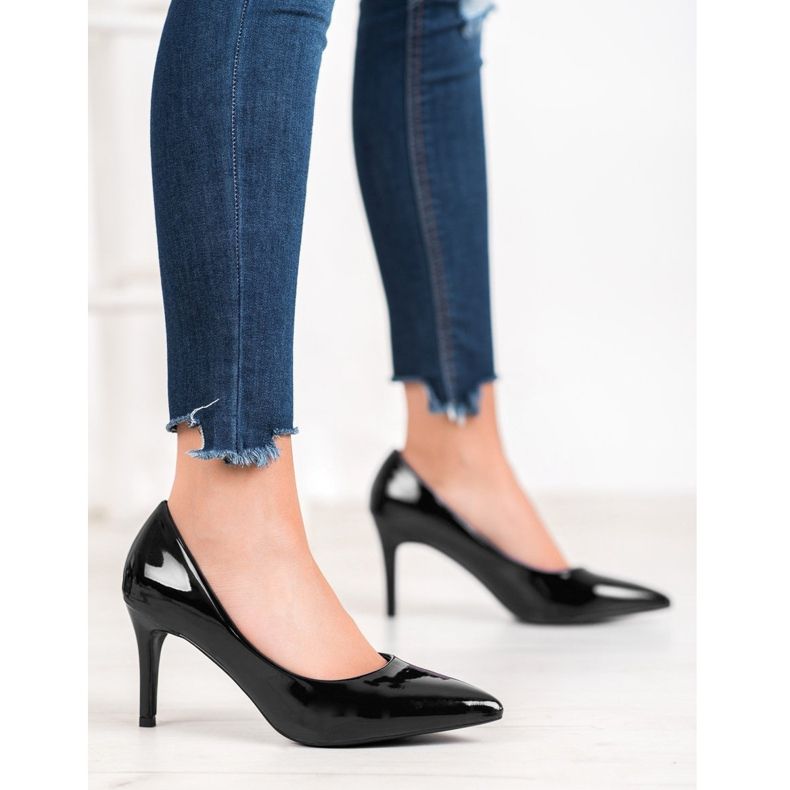 Small Swan Goupilles vernies noir 2