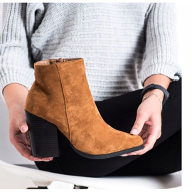 Marquiz Bottes sur un poste large brun 3