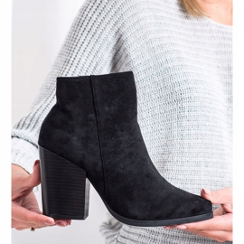 Marquiz Bottes sur un poste large le noir 3