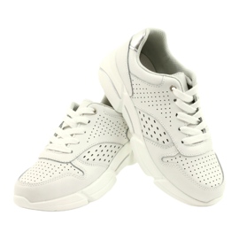 Chaussures de sport en cuir pour femmes blanches FILIPPO DP2156/21 WH 2