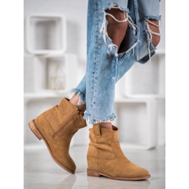 Bella Paris Bottes de cowboy sur un coin brun 1