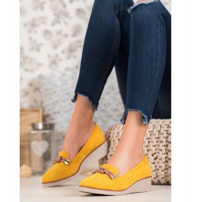 Seigneurs jaunes sur le coin VINCEZA 1