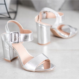 Small Swan Sandales sur une barre avec cuir écologique gris 1 Small Swan Sandales sur une barre avec cuir écologique gris 1