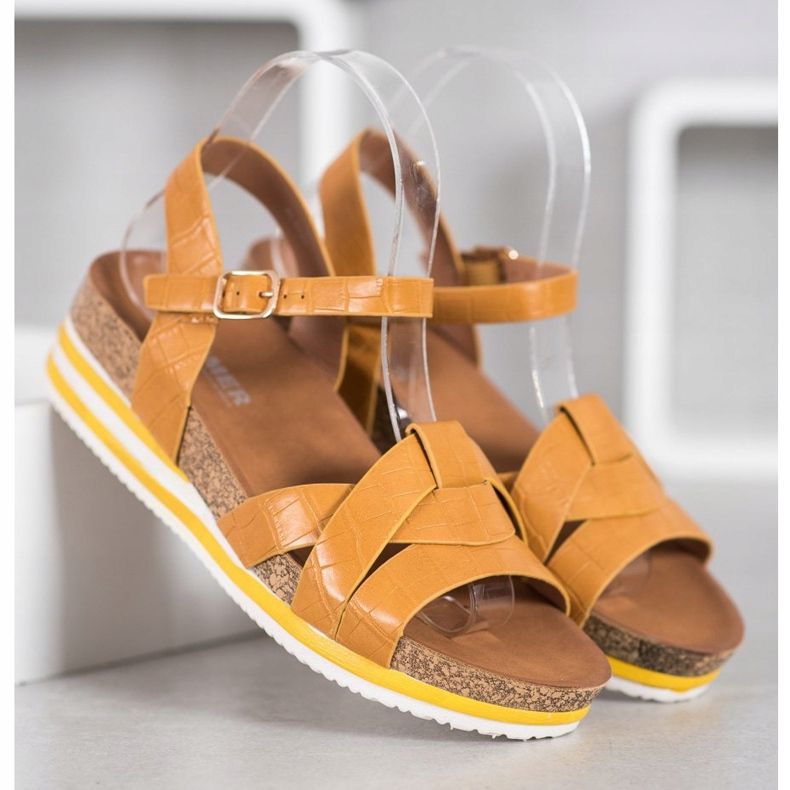 Comer Sandales jaunes avec cuir écologique 2