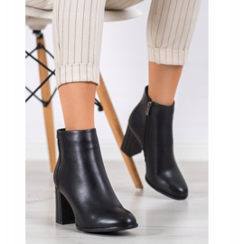 Filippo Bottes classiques sur un poteau le noir 4