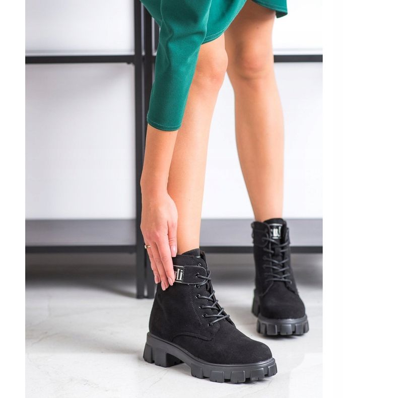 Weide Trappeurs en suède sur la plate-forme le noir 2