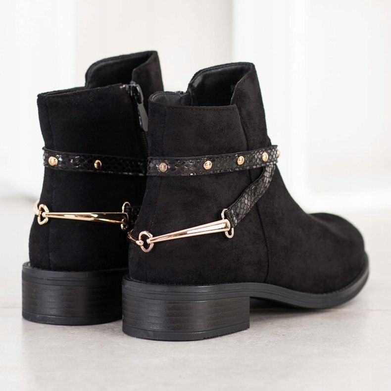 Bestelle Bottes noires à la mode 1