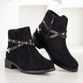 Bestelle Bottes noires à la mode le noir 2
