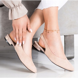 Goodin Escarpins à enfiler avec un talon exposé beige 1