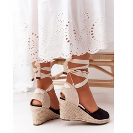 PG1 Sandales compensées noires nouées Nelly avec tresses beige 1