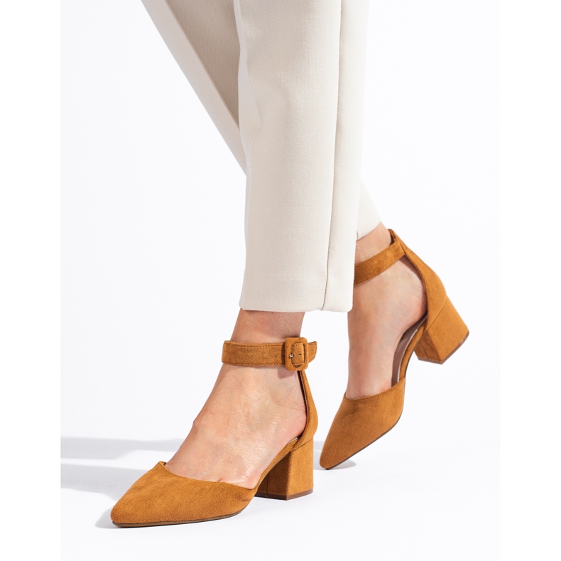 Goodin Escarpins Avec Boucle brun 1