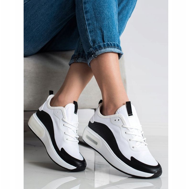 SHELOVET Baskets de sport sur la plate-forme blanc noir 2