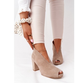 Exquisite Bottines En Daim Sur Un Poteau Avec Une Coupe Exquise 1243 Beige 2