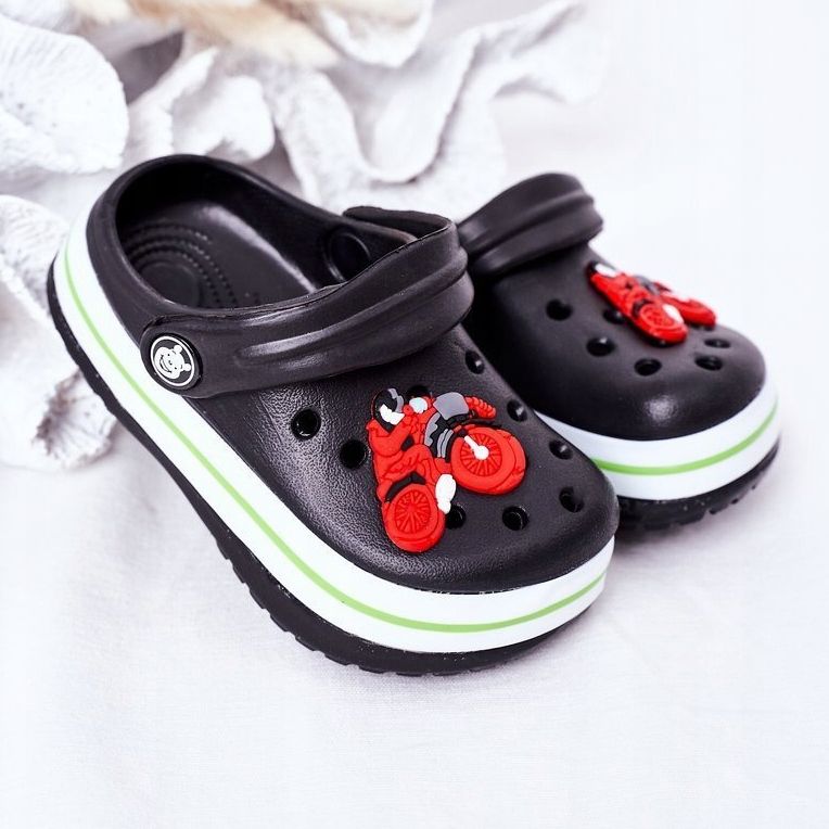 Pantoufles en mousse pour enfants Kroks Black Lazy Day noir multicolore 2