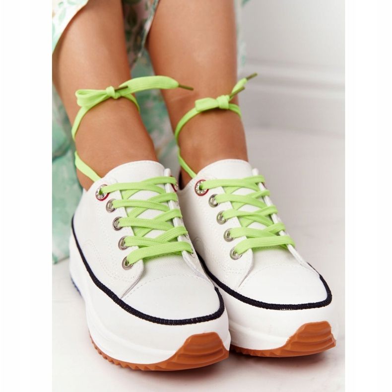 NEWS Baskets Femme On The Platform Blanc Electric Love vert 1