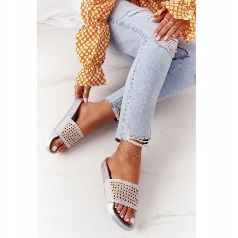 EVE Pantoufles Tonya en caoutchouc à sequins gris 1