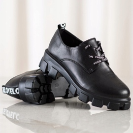 SHELOVET Chaussure noire sur la plate-forme le noir 1