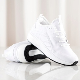 SHELOVET Baskets de sport sur la plate-forme blanc 1