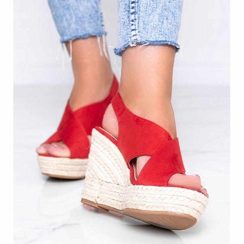 Espadrilles rouges sur le talon compensé Summer Dream 1 Espadrilles rouges sur le talon compensé Summer Dream 1