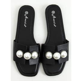 Noir N-91 Chaussons noirs avec perles le noir 1 Noir N-91 Chaussons noirs avec perles le noir 1