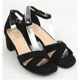 Sandales à talons noires 8832 Noir le noir 1