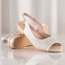 Sabatina Sandales Ajourées Sur Talons Bas beige 1