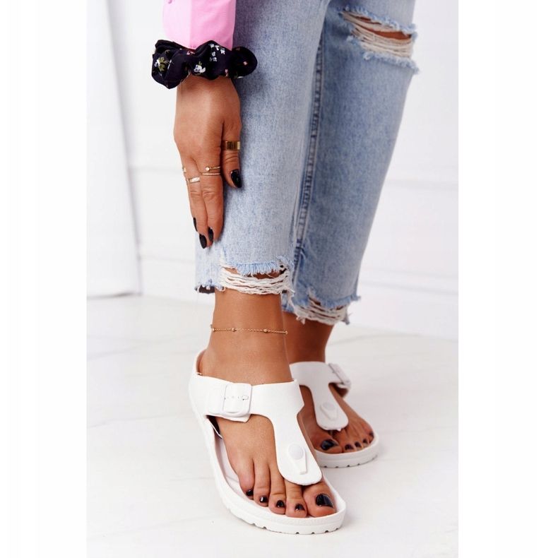 NEWS Tongs Caoutchouc Femme Blanc Alma 2