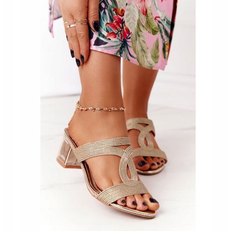 PG1 Sandales Dorées Laquées Sur Talon Carmen d'or 2