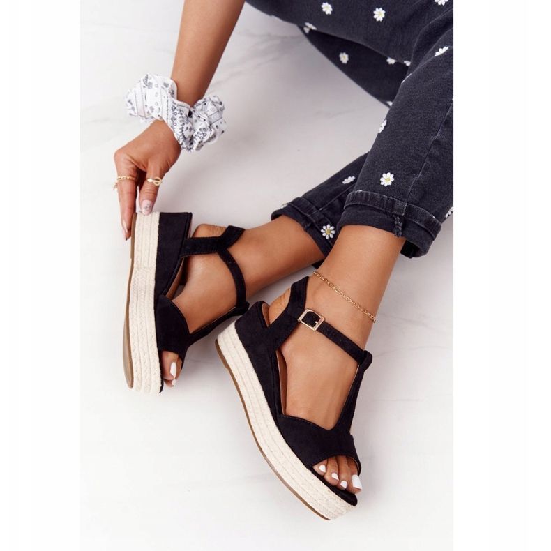 PG1 Sandales compensées noires Graciosa avec tresses beige 1