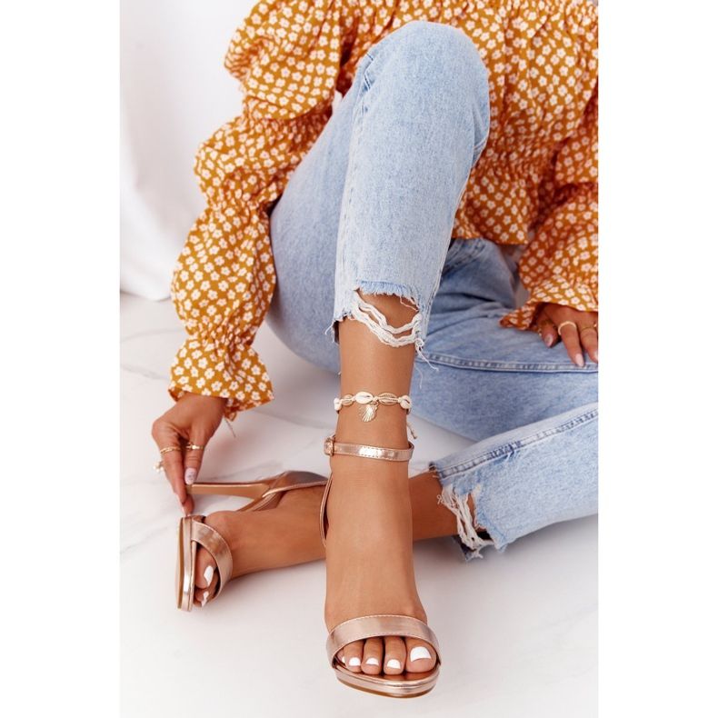 PG1 Sandales élégantes sur un talon haut glamour en or rose doré 1