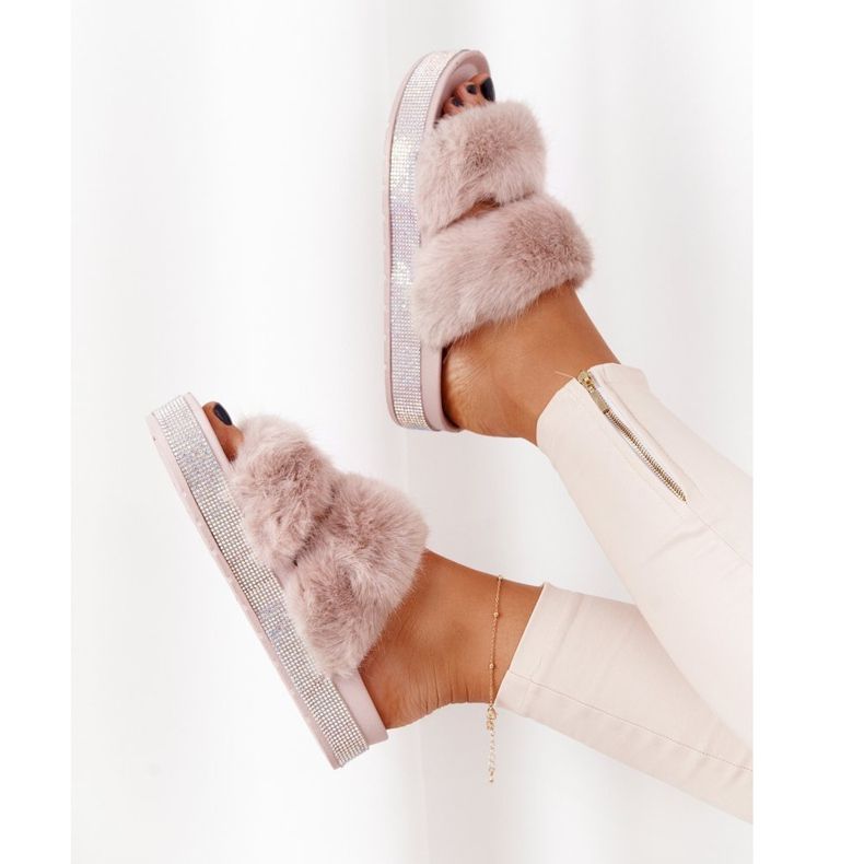 PS1 Pantoufles Beiges Sur La Plateforme Avec Fourrure Et Oxyde De Zirconium Wow! 1