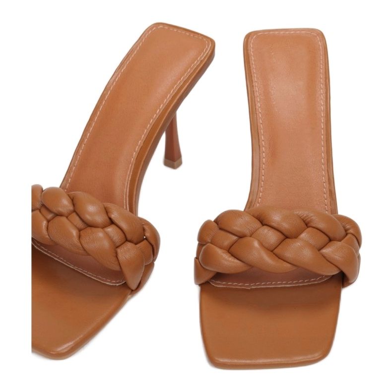 Vices Etaux CIC-2-68-chameau brun 1 Vices Etaux CIC-2-68-chameau brun 1