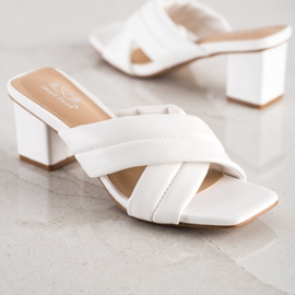 Small Swan Pantoufles élégantes en cuir écologique blanc 1