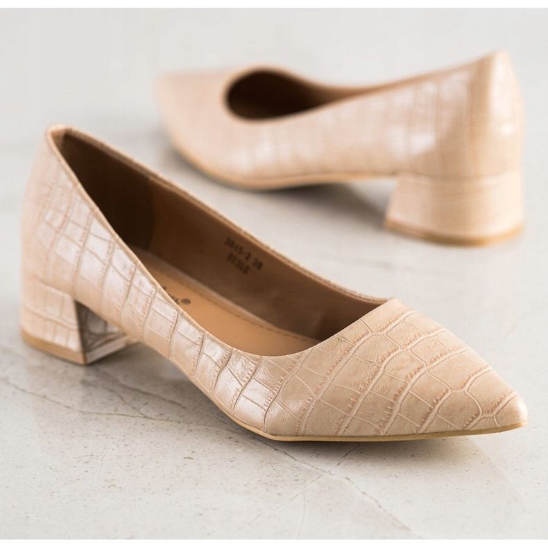 Sweet Shoes Escarpins classiques à talons bas beige 1