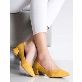 Sweet Shoes Escarpins classiques à talons bas jaune 2