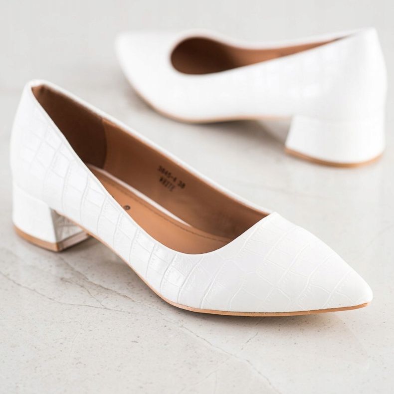 Sweet Shoes Escarpins classiques à talons bas blanc 1