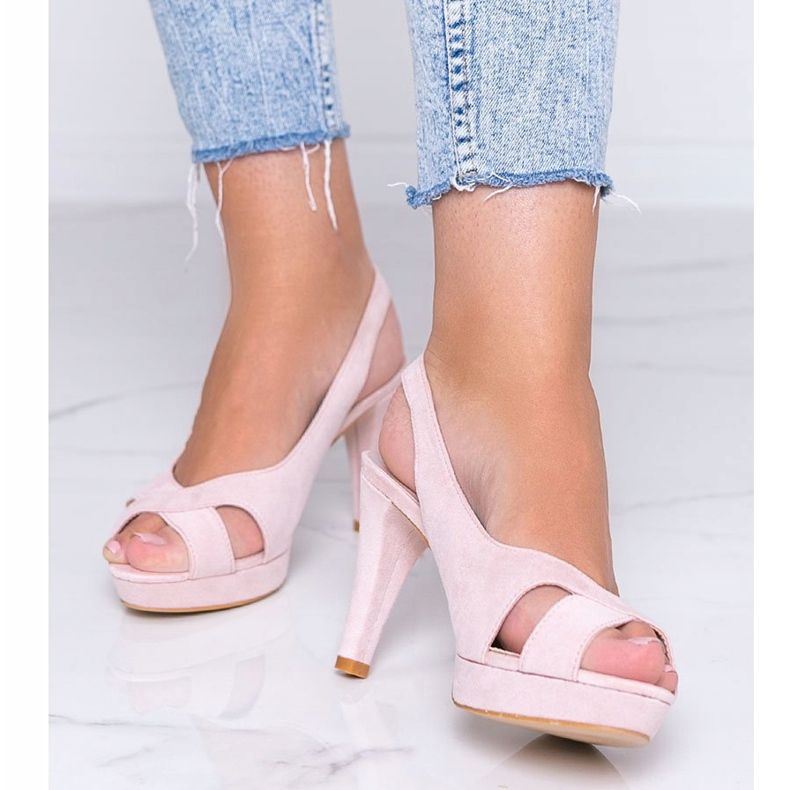 Sandales roses sur le talon aiguille Big Girl 1