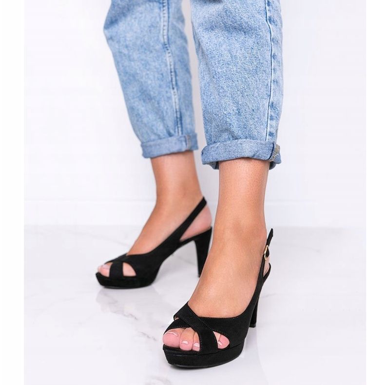 Sandales noires à talons hauts de Big Girl le noir 1 Sandales noires à talons hauts de Big Girl le noir 1