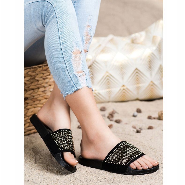 Evento Pantoufles élégantes avec ornements le noir 1 Evento Pantoufles élégantes avec ornements le noir 1