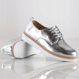 SHELOVET Chaussures en argent laqué 1