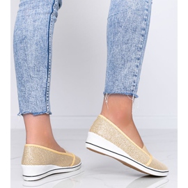 Ballerines dorées scintillantes sur le coin Glam Star 1