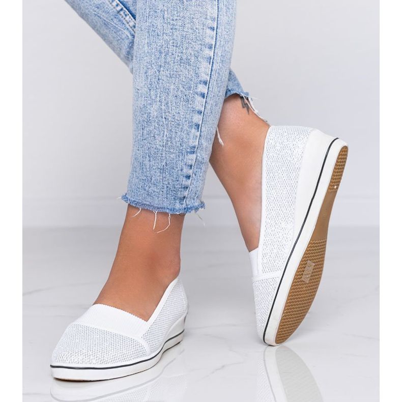 Ballerines blanches brillantes sur le talon compensé Glam Star 1