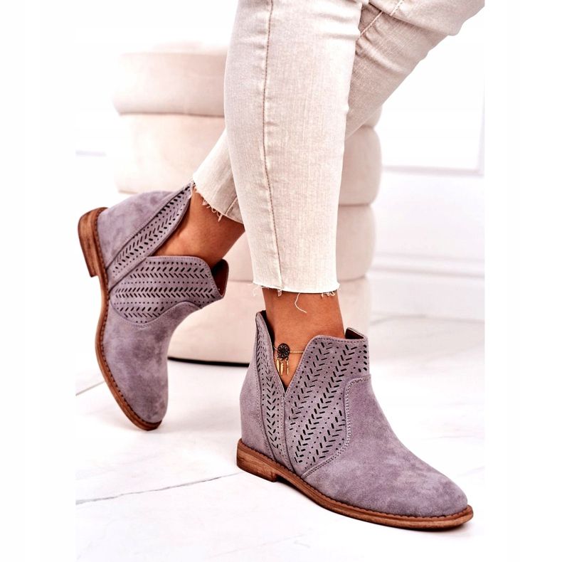 Boots ajourées sur un compensé Gris Melanie 3