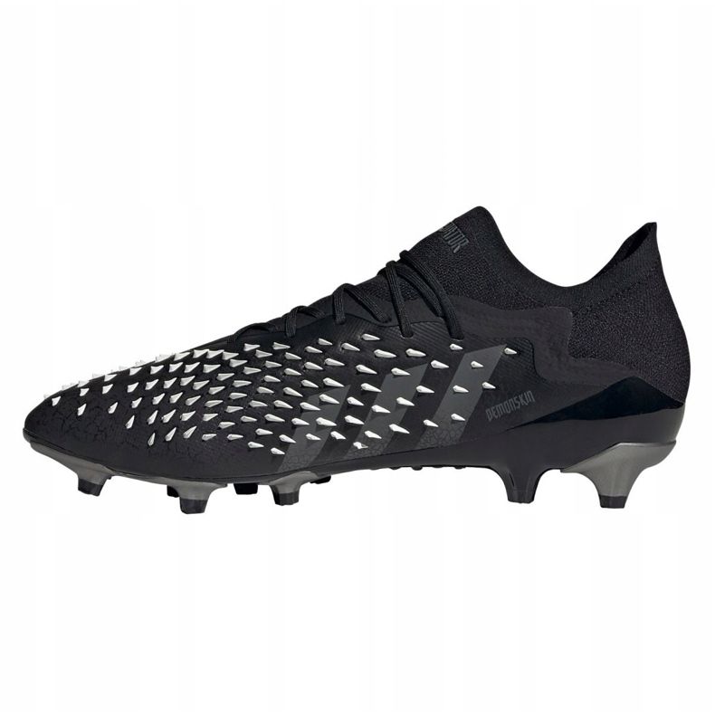 Chaussures de football Adidas Predator Freak.1 Low Ag M Q46572 noir noir 1