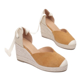 Vices Etaux 7811-68-chameau brun 1 Vices Etaux 7811-68-chameau brun 1