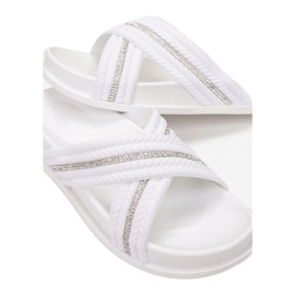 Vices Etaux BJ556-71-blanc blanche 1 Vices Etaux BJ556-71-blanc blanche 1