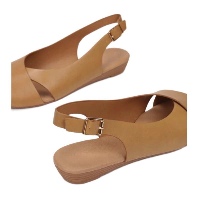 Vices Etaux CM002-68-chameau brun 1