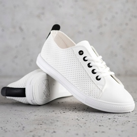 SHELOVET Baskets ajourées avec cuir écologique blanche 1