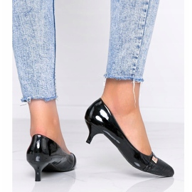 Escarpins noirs sur le talon bas de Molly le noir 1